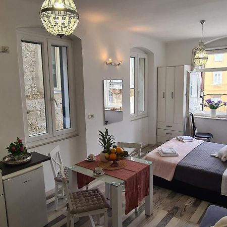 Old Square View Apartment سبليت المظهر الخارجي الصورة
